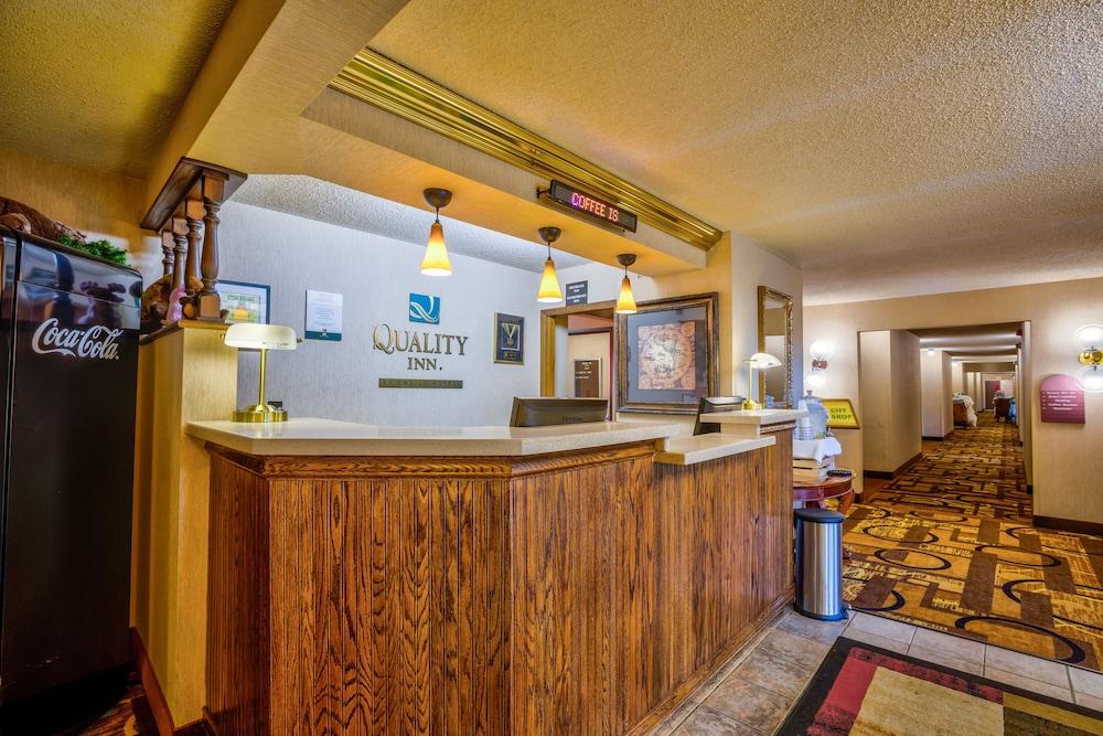 Quality Inn Saint-Ignace Extérieur photo