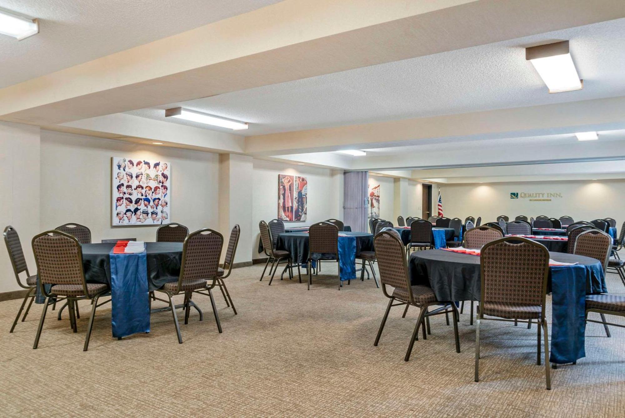 Quality Inn Saint-Ignace Extérieur photo